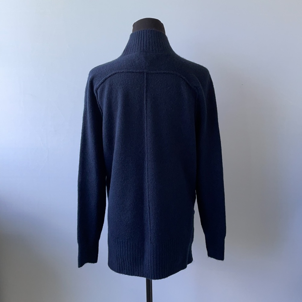 Loft sweater 🦋Navy🦋 - Picture 4 of 7